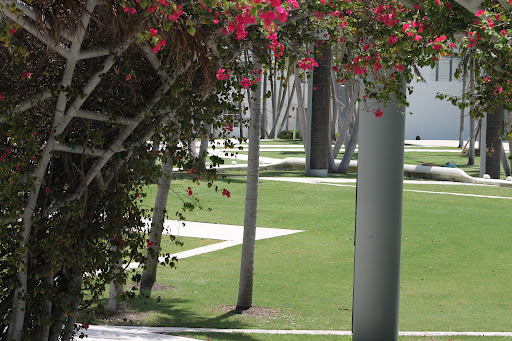 Bus Tour Agency «Miami Double Decker», reviews and photos, 303 Lincoln Rd, Miami Beach, FL 33139, USA