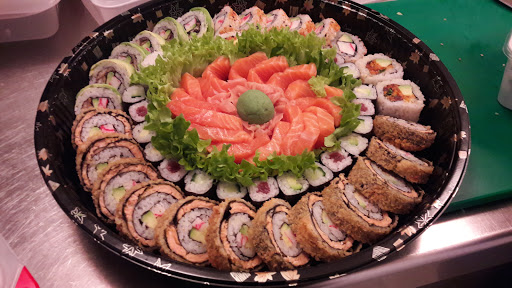 Hatsukoi Sushi & Wok