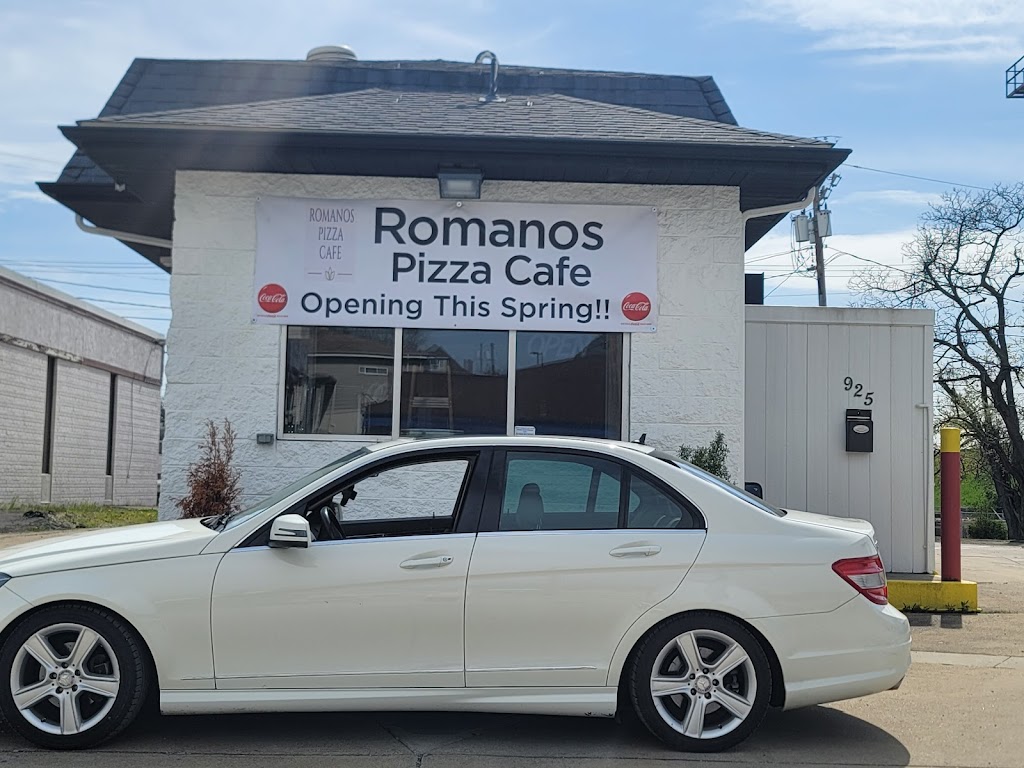 Romano's Pizza Cafe 15301