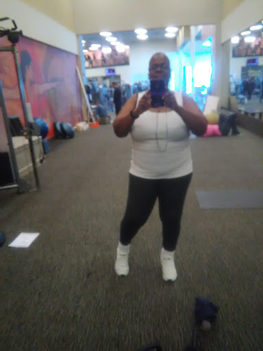 Gym «LA Fitness», reviews and photos, 4015 Shore Dr, Indianapolis, IN 46254, USA