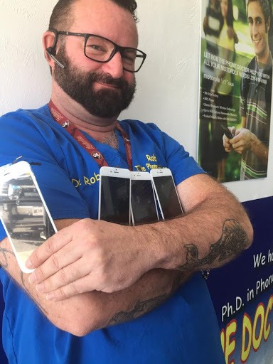 Phone Repair Service «Rob the Phone Doctor», reviews and photos, 3916 S Cleveland Ave, Fort Myers, FL 33901, USA