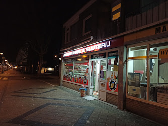 Avondwinkel & Slijterij Tussenmeer