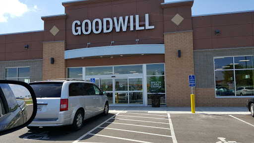 Thrift Store «Goodwill - New Richmond», reviews and photos, 1475 Hamilton Ave, New Richmond, WI 54017, USA