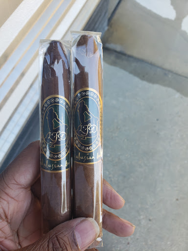 Tobacco Shop «Tobacco Leaf», reviews and photos, 7351 Assateague Dr, Jessup, MD 20794, USA