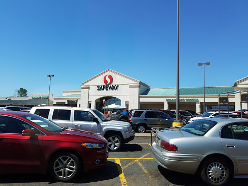 Grocery Store «Safeway», reviews and photos, 138 W Ellendale Ave, Dallas, OR 97338, USA