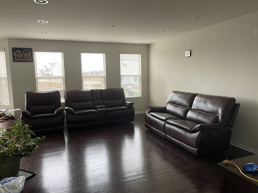 Furniture Store «Value City Furniture», reviews and photos, 4380 E New York St, Aurora, IL 60504, USA