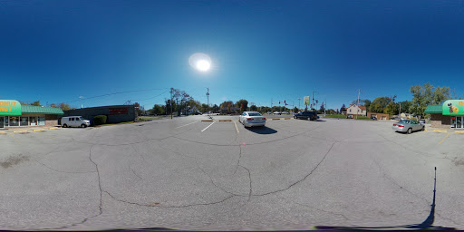 Donut Shop «Donut Hut», reviews and photos, 4941 Douglas Ave, Des Moines, IA 50310, USA