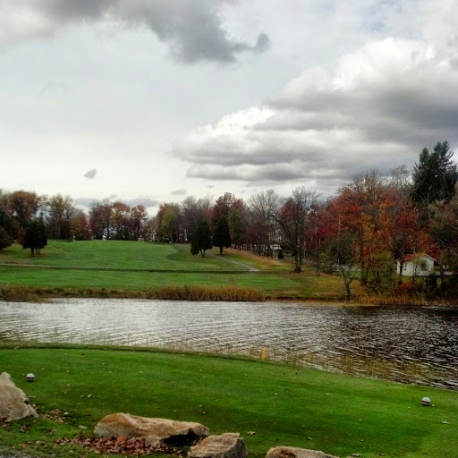 Country Club «Elkview Country Club», reviews and photos, 161 Country Club Rd, Greenfield Township, PA 18407, USA