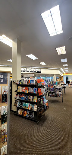 Book Store «Books-A-Million», reviews and photos, 10401 US-441 #0206, Leesburg, FL 34788, USA