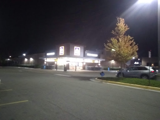 Supermarket «ALDI», reviews and photos, 465 Charles H Dimmock Pkwy, Colonial Heights, VA 23834, USA