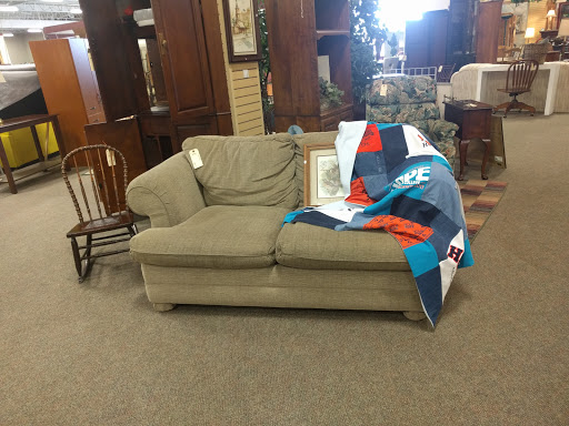 Thrift Store «Ditto Upscale Resale», reviews and photos, 571 E 8th St, Holland, MI 49423, USA