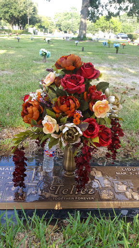Cemetery «Woodlawn Funeral Home & Cemetery», reviews and photos, 1101 Antoine Dr, Houston, TX 77055, USA