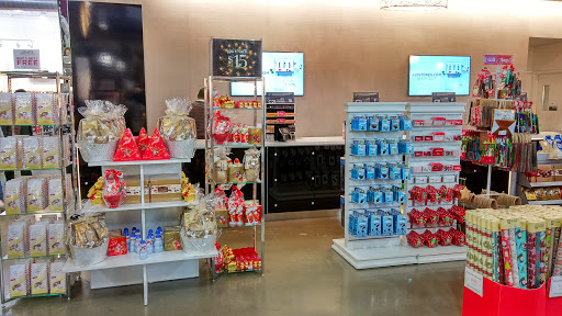 Department Store «Century 21 Department Store», reviews and photos, 651 Kapkowski Rd, Elizabeth, NJ 07201, USA