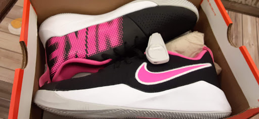 Shoe Store «Shoe Carnival», reviews and photos, 1920 N Dixie Hwy, Elizabethtown, KY 42701, USA