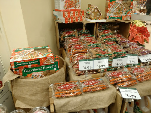 Grocery Store «Lowes Foods of Jamestown», reviews and photos, 1236 Guilford College Rd, Jamestown, NC 27282, USA