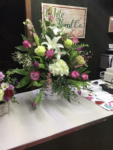 Florist «White Floral Co», reviews and photos, 2218 E Center St, Kingsport, TN 37664, USA