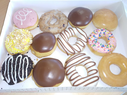 Bakery «Krispy Kreme Doughnuts», reviews and photos, 2600 S Cooper St, Arlington, TX 76015, USA