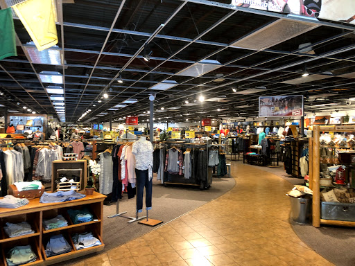 Outdoor Sports Store «Alpine Shop - Kirkwood, MO», reviews and photos, 440 N Kirkwood Rd, Kirkwood, MO 63122, USA