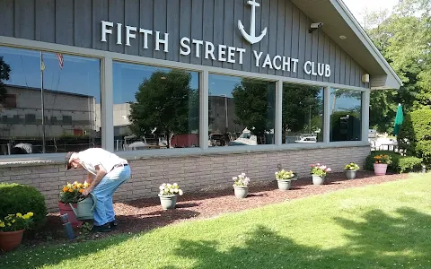 Fifth Street Yacht Club image