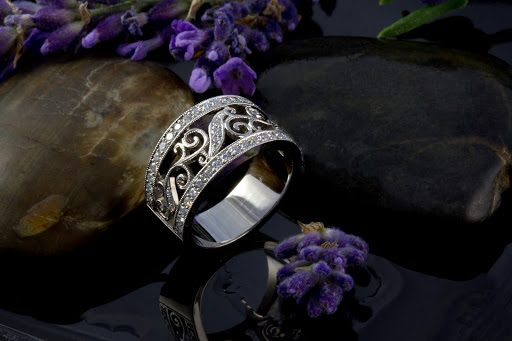 Jewelry Store «Katie O. Fine Jewelry», reviews and photos, 2707 Colby Ave, Everett, WA 98201, USA