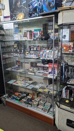 Video Game Store «Retro-Taku Videogames», reviews and photos, 507 West 11 Mile Road, Madison Heights, MI 48071, USA