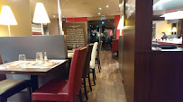 Atmosphère du Restaurant de grillades Poivre Rouge à Saint-Germain-du-Puy - n°9