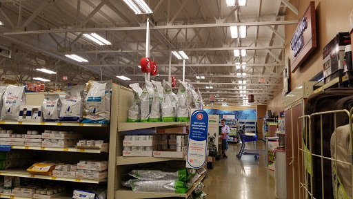 Pet Supply Store «PetSmart», reviews and photos, 2141 N Rose Ave, Oxnard, CA 93036, USA