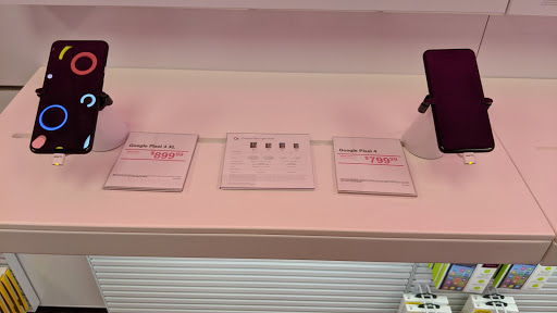 Cell Phone Store «T-Mobile», reviews and photos, 2431 US-1, North Brunswick Township, NJ 08902, USA