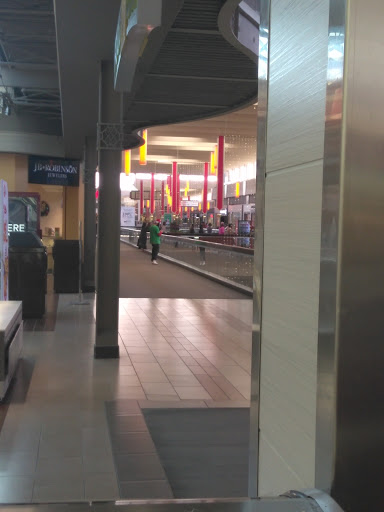 Shopping Mall «Greenbrier Mall», reviews and photos, 1401 Greenbrier Pkwy, Chesapeake, VA 23320, USA