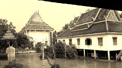 Photos of Phoum Mean Temple