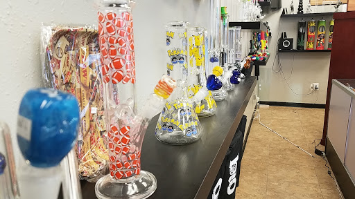 Vaporizer Store «Lil Buddha Vapor & Smoke Shop», reviews and photos, 6916 Big Bend Rd, Gibsonton, FL 33534, USA