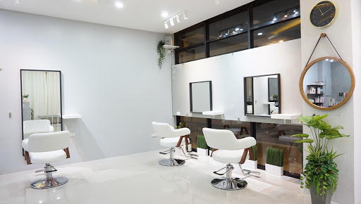 AKI ENDO hair salon