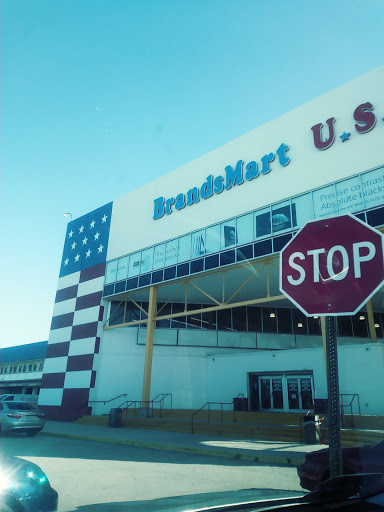 Department Store «BrandsMart USA», reviews and photos, 4320 NW 167th St, Miami Gardens, FL 33054, USA