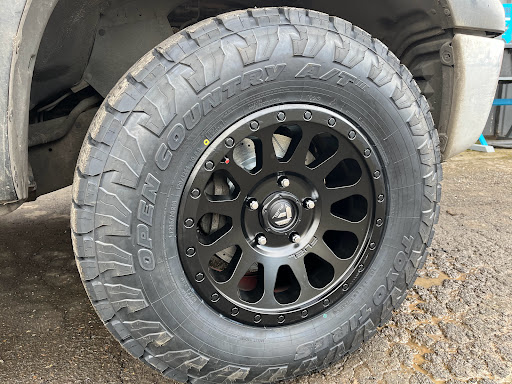 Trailer Hitch Supplier «S&R Motorz Inc», reviews and photos, 731 W Baseline St suite#1, Cornelius, OR 97113, USA