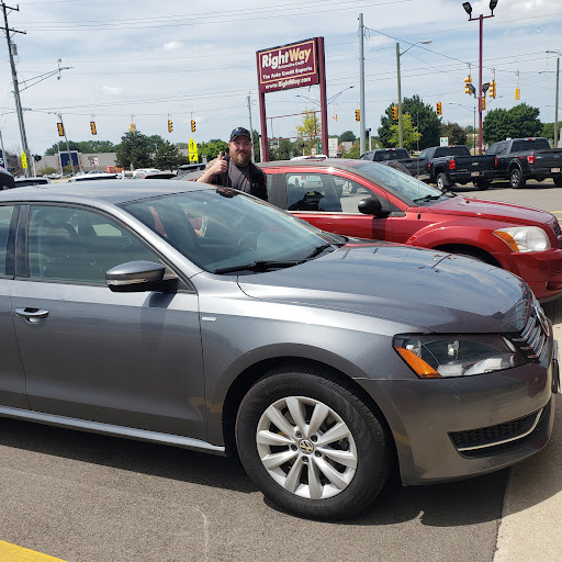 Car Dealer «RightWay Auto Sales», reviews and photos, 34966 S Gratiot Ave, Charter Twp of Clinton, MI 48035, USA