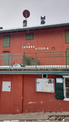 Ristorante Capanna Vittoria - Alpe Giumello (lc) Localita Alpe, 23831 Giumello LC, Italia