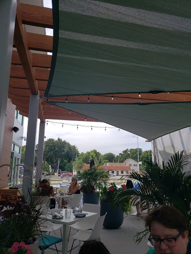 Shopping Mall «University Station Shopping Mall», reviews and photos, 2852 University Ave, Madison, WI 53705, USA