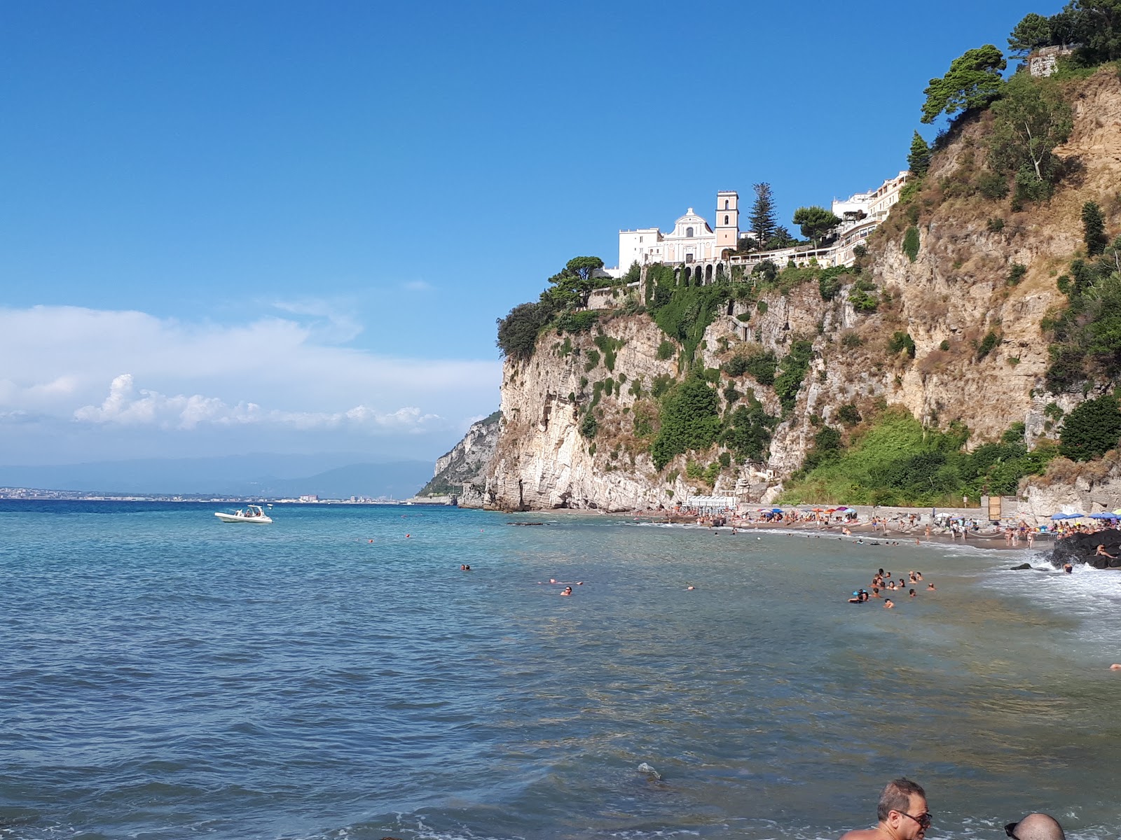 Foto von Pezzolo Beach mit #94 Oberfläche