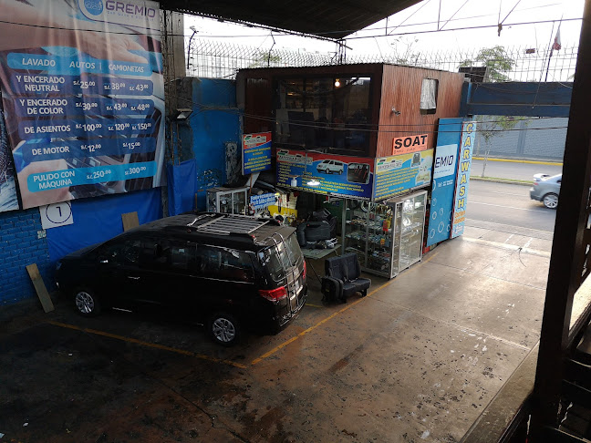 Gremio taller automotriz & detailing - Servicio de lavado de coches