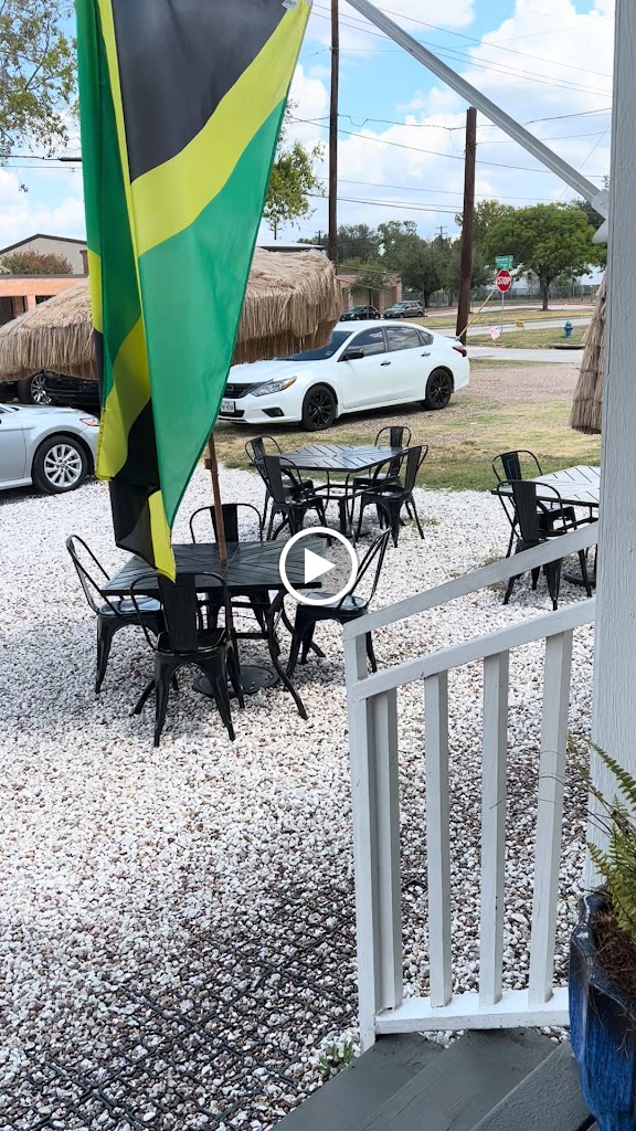 Jamaica Pon Di Road 77088