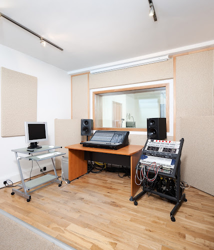 Chem19 Recording Studio - Music store