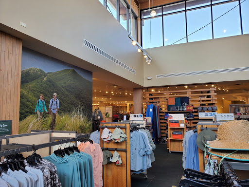 Clothing Store «L.L. Bean», reviews and photos, 8095 Tysons Corner Center, McLean, VA 22102, USA