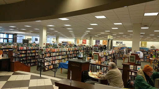 Book Store «Barnes & Noble», reviews and photos, 9850 Brook Rd, Glen Allen, VA 23059, USA
