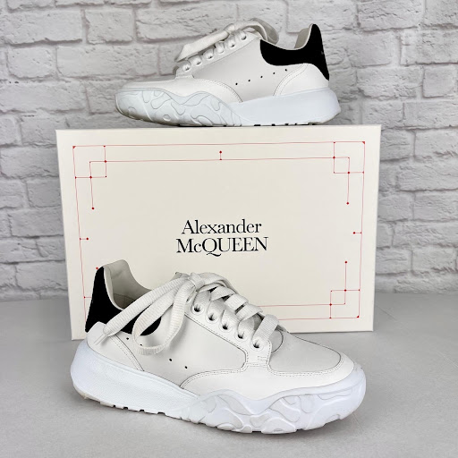 Consignment Shop «Sell Your Sole Consignment Boutique», reviews and photos, 2121 1st Ave Suite 101, Seattle, WA 98121, USA