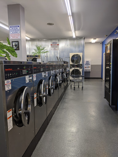 Laundromat «Marlin Avenue Coin Laundry», reviews and photos, 570 SE King Ave, Warrenton, OR 97146, USA