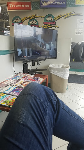 Tire Shop «Mavis Discount Tire», reviews and photos, 186 N Bedford Rd, Mt Kisco, NY 10549, USA