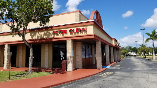 Sporting Goods Store «Peter Glenn Ski & Sports», reviews and photos, 2901 W Oakland Park Blvd, Fort Lauderdale, FL 33311, USA