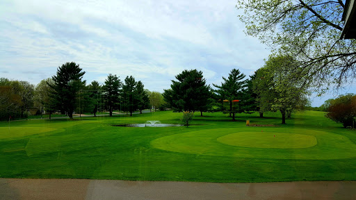 Golf Club «River Falls Golf Club», reviews and photos, 2120 E Division St, River Falls, WI 54022, USA