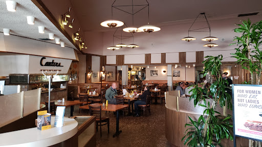 Canter's Restaurant, Bakery, Deli and Bar