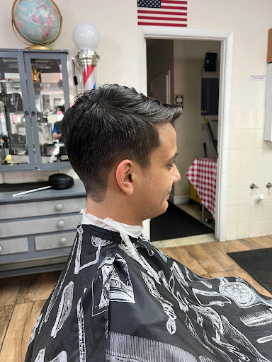 Barber Shop «Metro Barber Shop», reviews and photos, 8101 Old Kings Rd S, Jacksonville, FL 32217, USA